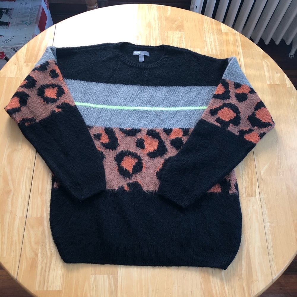 Cheetah sweater